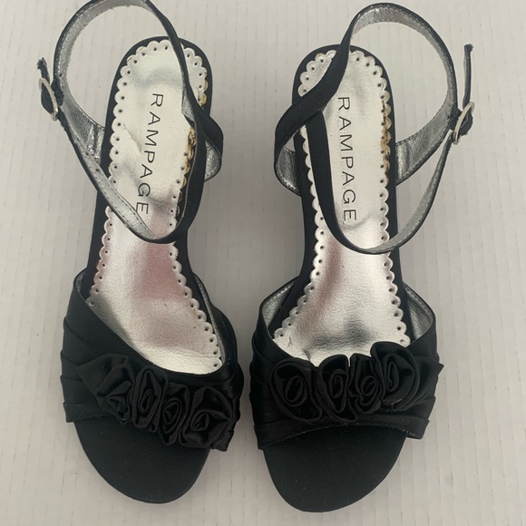 Rampage women’s black satin kitten heels size 6 - Picture 5 of 8